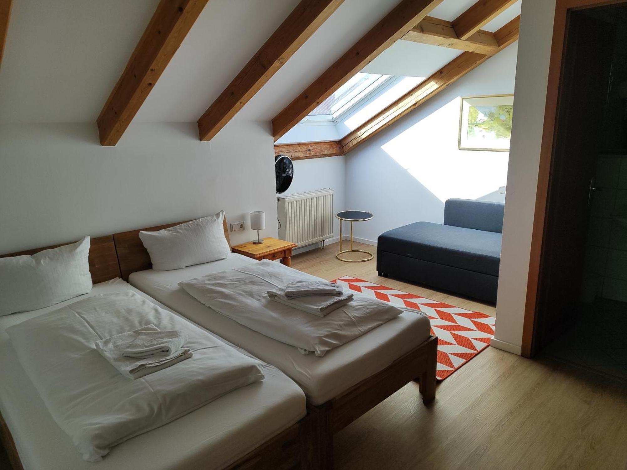 Estelada Boarding Houses Zorneding Extérieur photo
